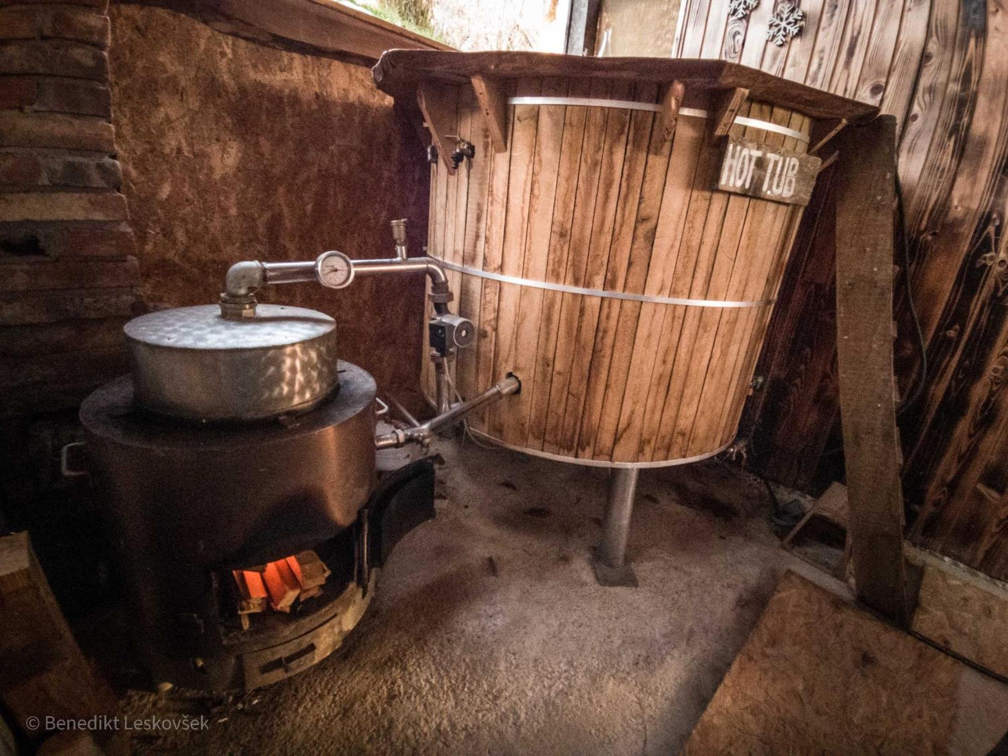 Отель Hay Barn Unique Experience Visole Словенска-Бистрица Экстерьер фото